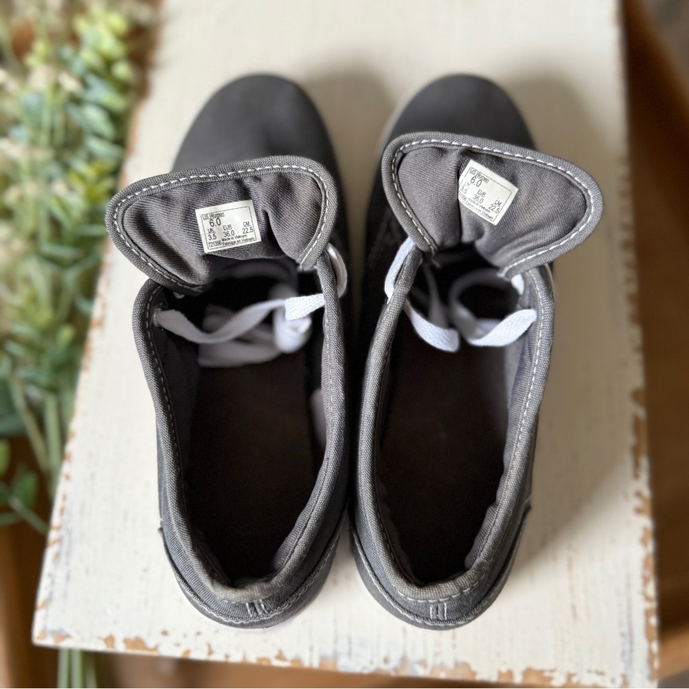 Vans Classic Grey Canvas Sneakers - Picture 6 of 8